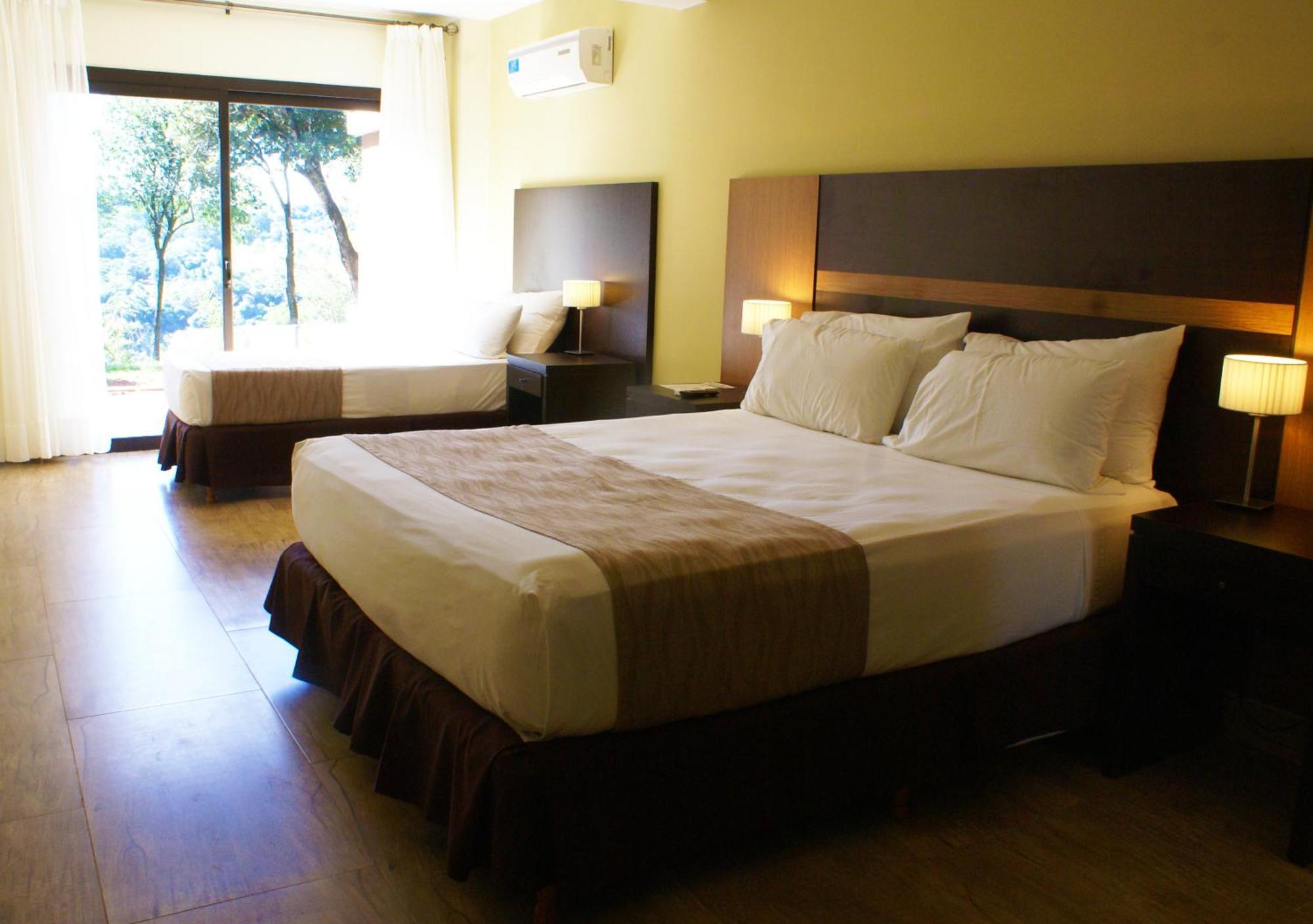 Pirayu Hotel & Resort Puerto Iguazú Extérieur photo